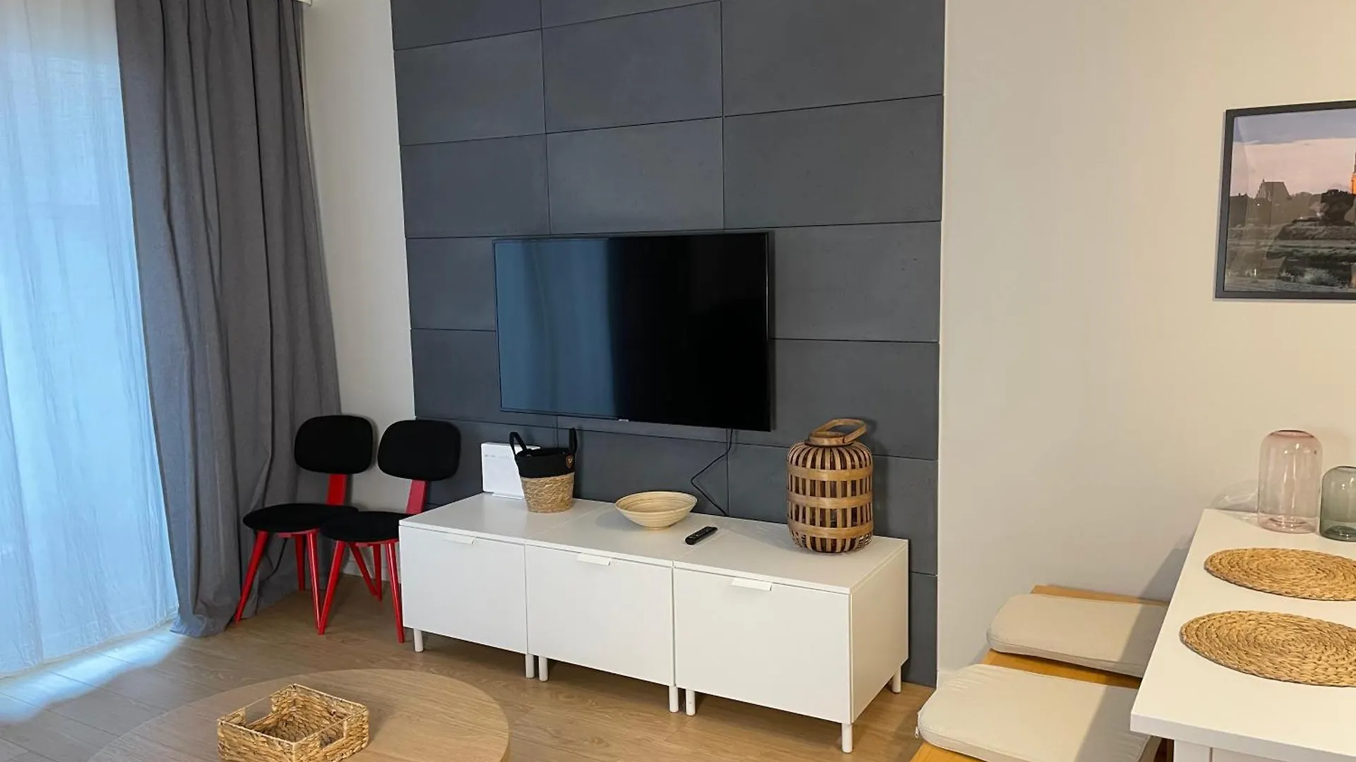Essence Lux Apartment, Free Parking, Self Check-In 24H Poznan Apartment