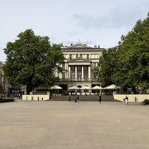 Honey - Plac Wolnosci W Poznaniu Poznań