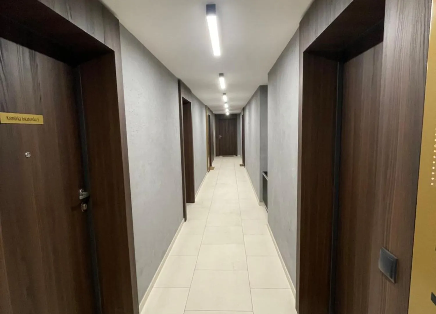 Daire Essence Lux Apartment, Free Parking, Self Check-In 24H Poznan